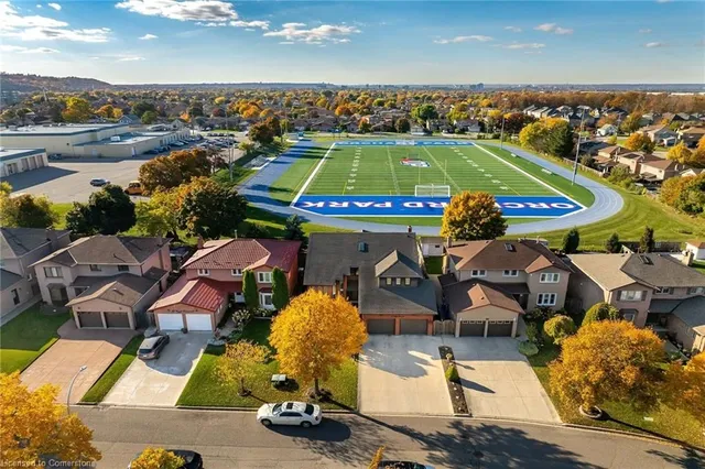 Additional image 49 of 10 Vega Cres