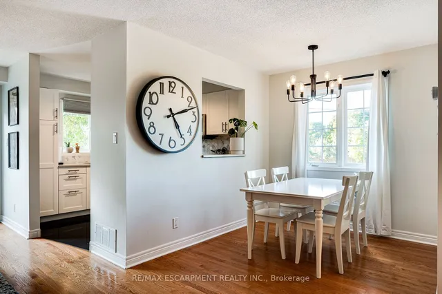 Additional image 7 of 31 Moss Blvd Unit 17