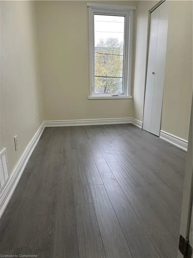 Additional image 17 of 57 Beach Rd