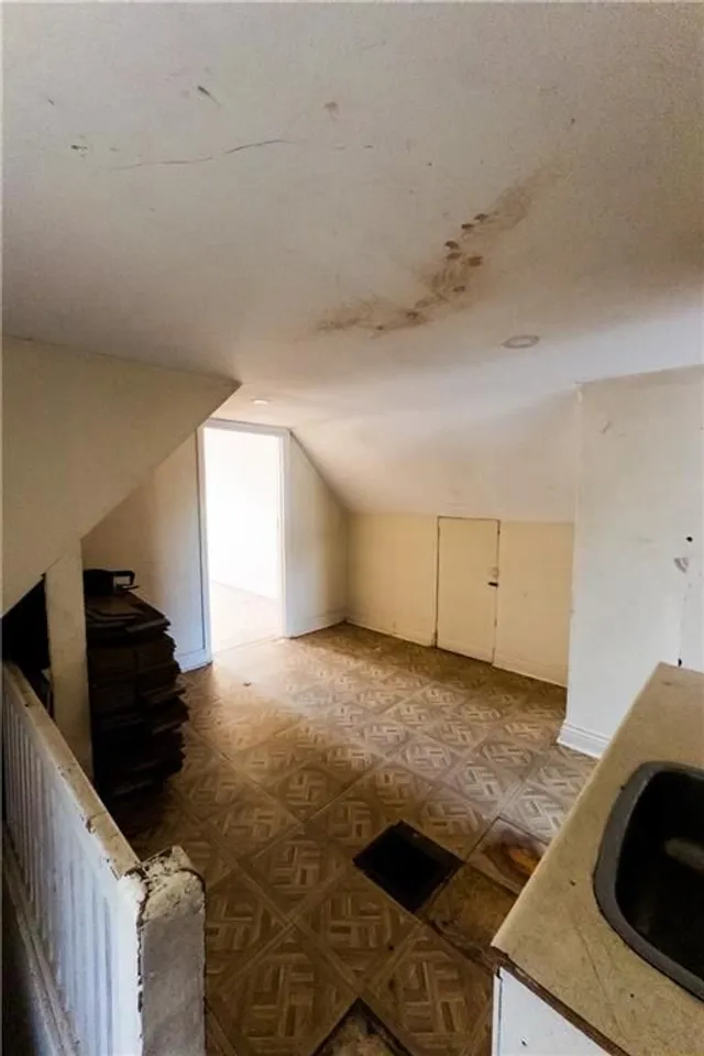 Additional image 16 of 41 MUNROE St