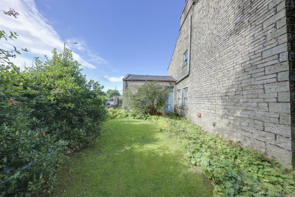 Additional image 38 of 5 Bed Character Home, ~3,000sqft, Superb Potential To Add Value