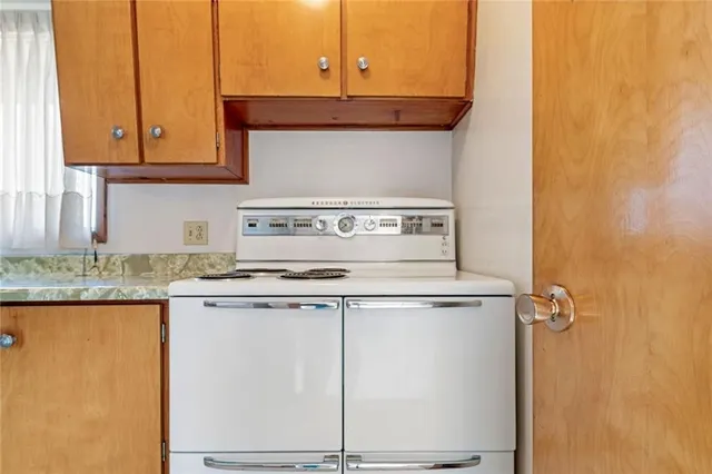 Additional image 17 of 24 HEATHER Rd