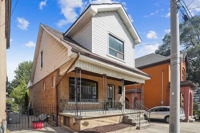 Additional image 23 of 234 MARKET St