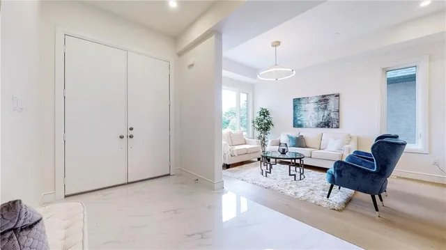 Additional image 30 of 48 MILLER Dr