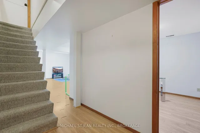 Additional image 17 of 241 Bonaventure Dr