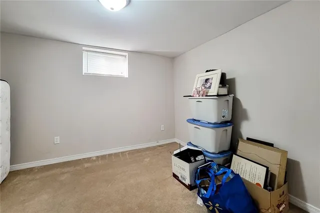 Additional image 32 of 133 CAMERON Ave