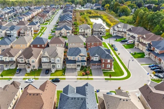 Additional image 47 of 39 AVANTI Cres