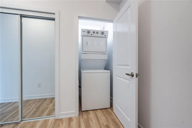 Additional image 8 of 470 DUNDAS St Unit 902