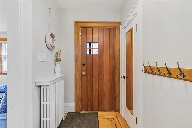 Additional image 3 of 74 HYDE PARK Ave