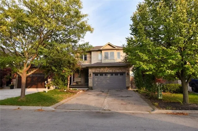 Additional image 3 of 30 NEWLOVE St