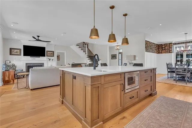 Additional image 21 of 42 PARSONAGE Rd