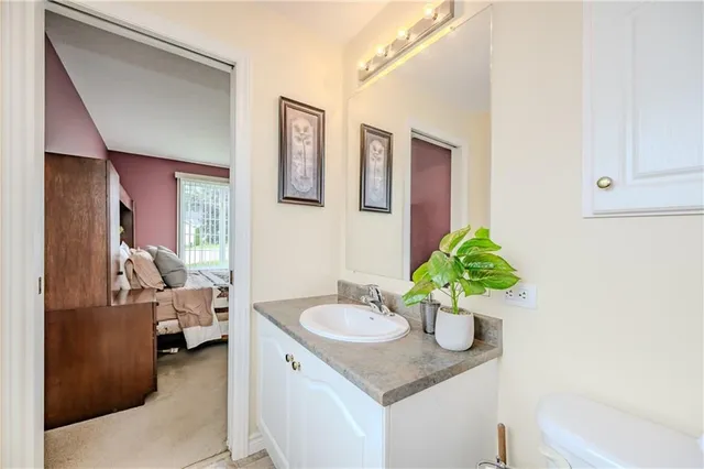 Additional image 17 of 106 PORTRUSH Crt