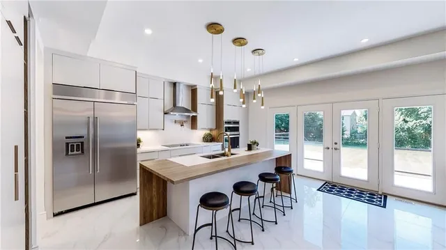 Additional image 17 of 48 MILLER Dr