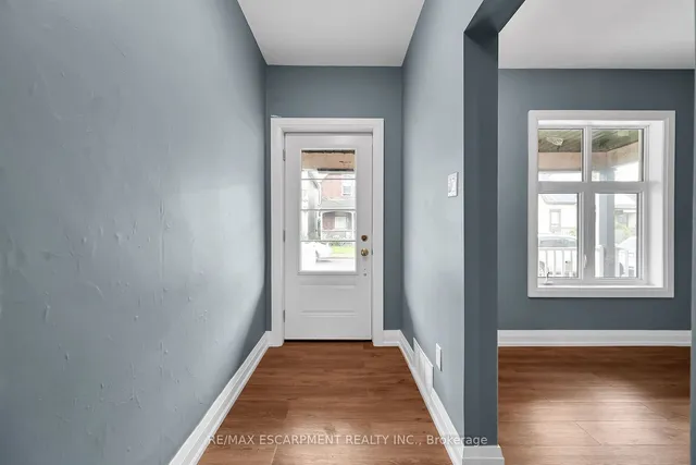 Additional image 16 of 33 Shaw St