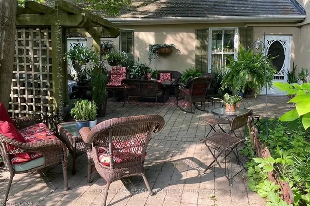 Additional image 35 of 340 Dundas St