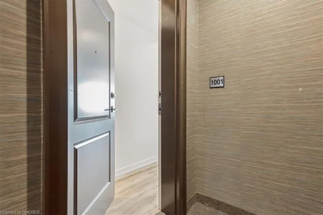 Additional image 7 of 450 Dundas St Unit 1001