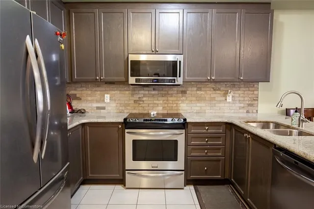 Additional image 16 of 20 Springstead Ave