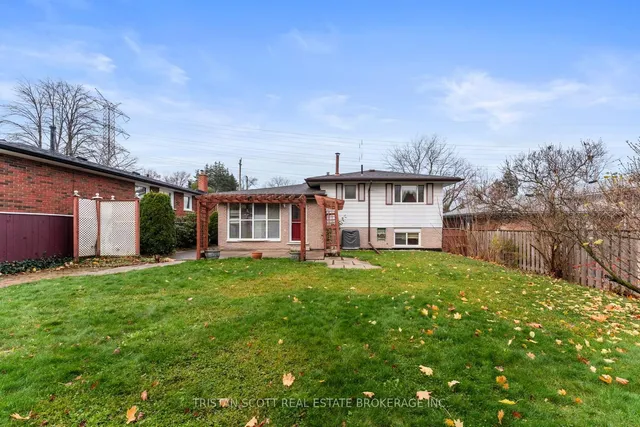 Additional image 26 of 79 Glen Castle Dr