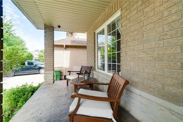 Additional image 6 of 72 SIDNEY Cres