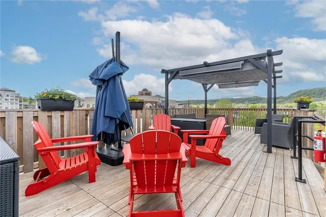 Additional image 40 of 50 MAIN St Unit 301