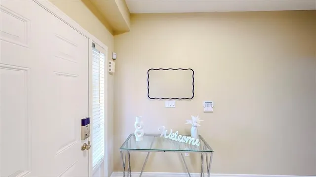 Additional image 19 of 250 LORMONT Blvd