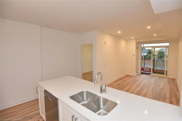 Additional image 8 of 1936 Rymal Rd Unit 221