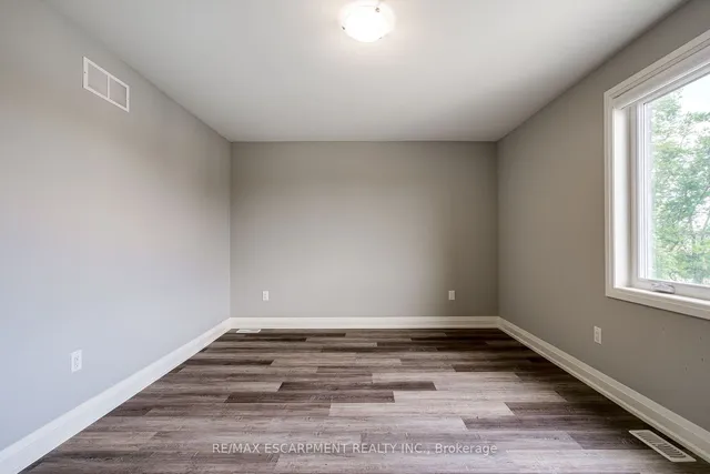 Additional image 22 of 219 KLEIN Circ