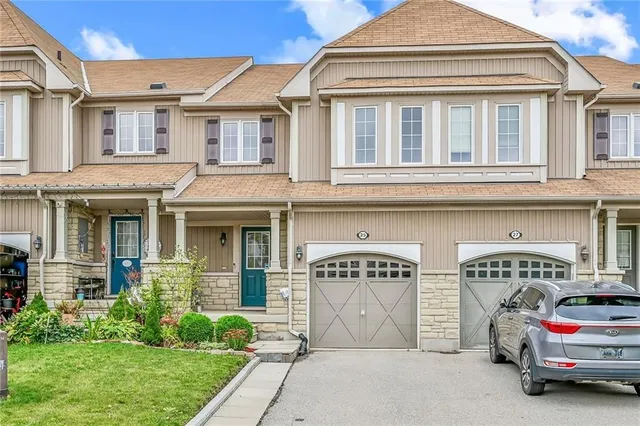 25 NEWPORT Cres