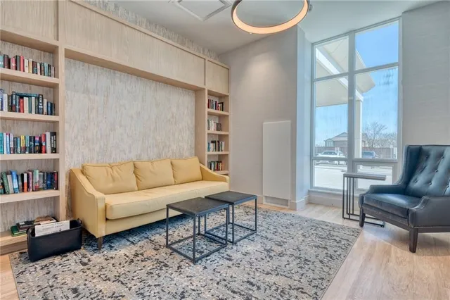 Additional image 34 of 2750 KING St Unit 203