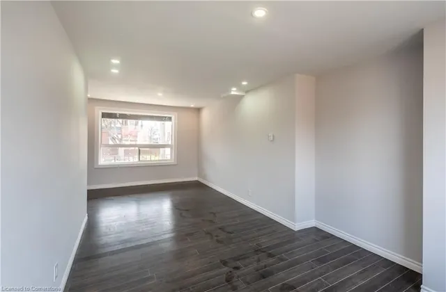 Additional image 23 of 49 Cameron Ave