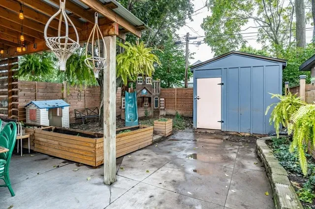 Additional image 42 of 120 GIBSON Ave