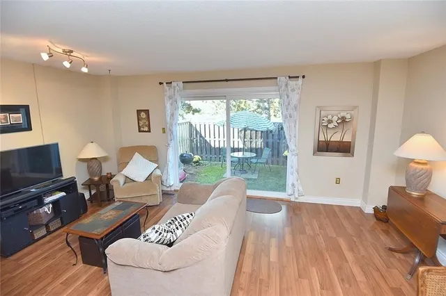 Additional image 8 of 880 LIMERIDGE Rd Unit 63