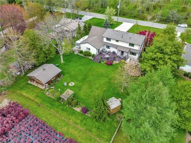 Additional image 46 of 685 ROBSON Rd