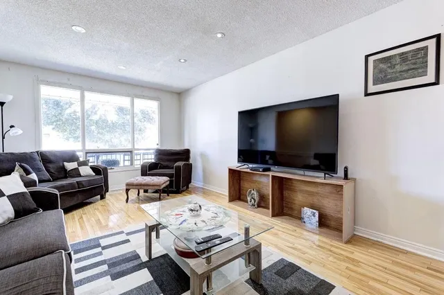 Additional image 9 of 591 TEMPLEMEAD Dr