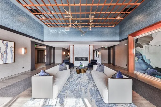 Additional image 2 of 460 DUNDAS St Unit 705