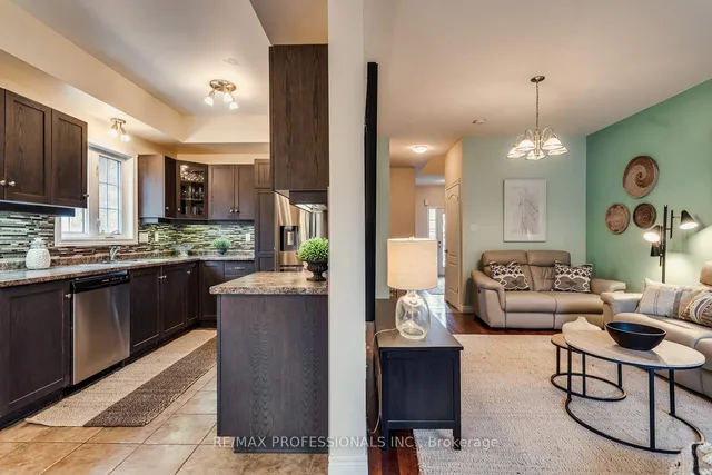 Additional image 29 of 17 Palacebeach Tr