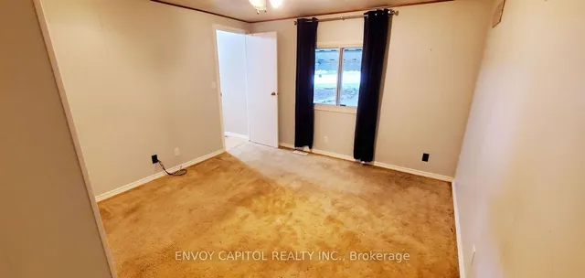 Additional image 11 of 105 Maple Cres