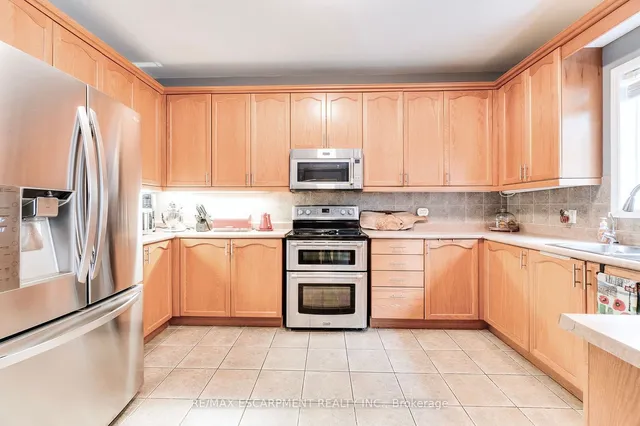 Additional image 13 of 72 Sidney Cres