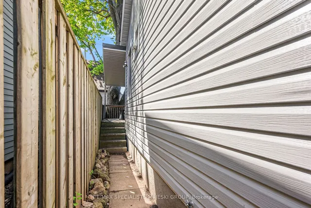 Additional image 26 of 180 Wood St