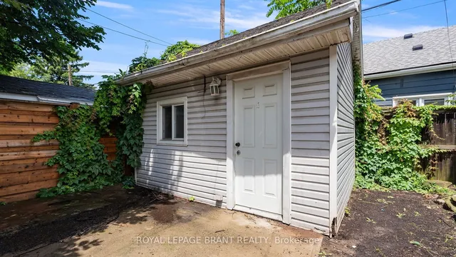 Additional image 19 of 33 Highland Ave