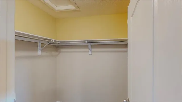 Additional image 45 of 250 LORMONT Blvd