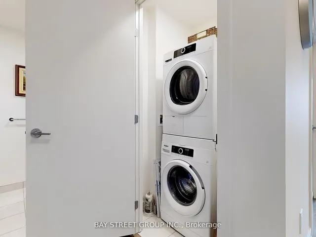 Additional image 15 of 212 King William St Unit 1221