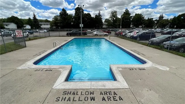 Additional image 2 of 15 ALBRIGHT Rd Unit 1002