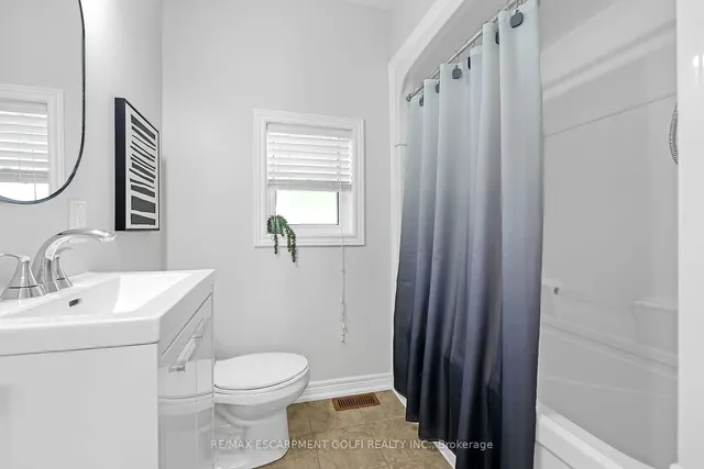 Additional image 16 of 47 Burlington St