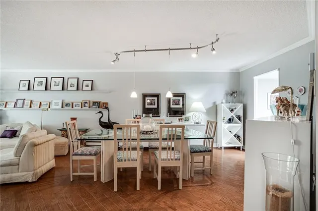 Additional image 14 of 150 WILSON St Unit PH2