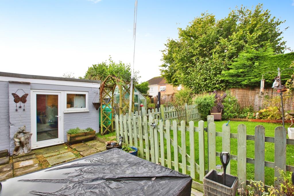 Additional image 15 of Burroughes Avenue, Yeovil