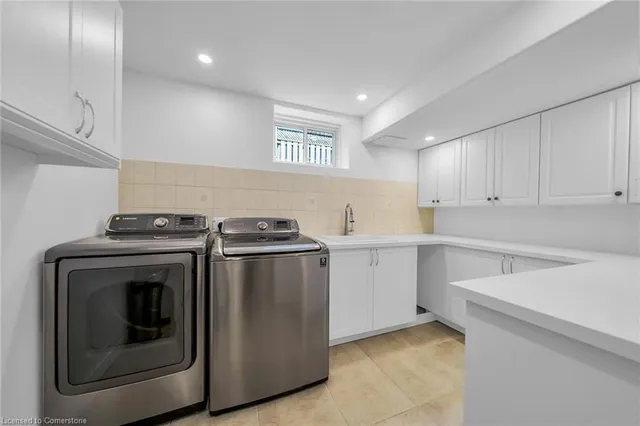 Additional image 41 of 94 Seabreeze Cres