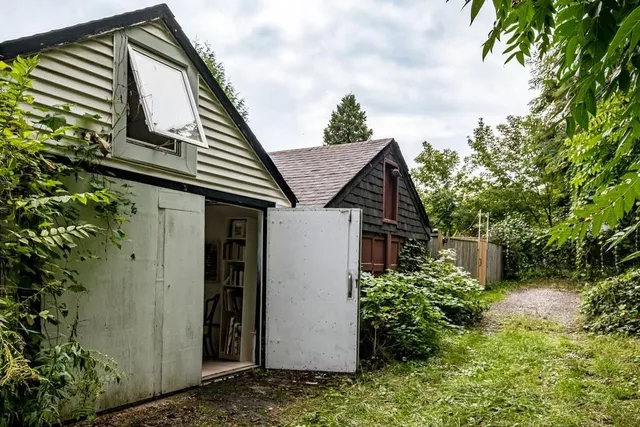 Additional image 49 of 187 CAROLINE St