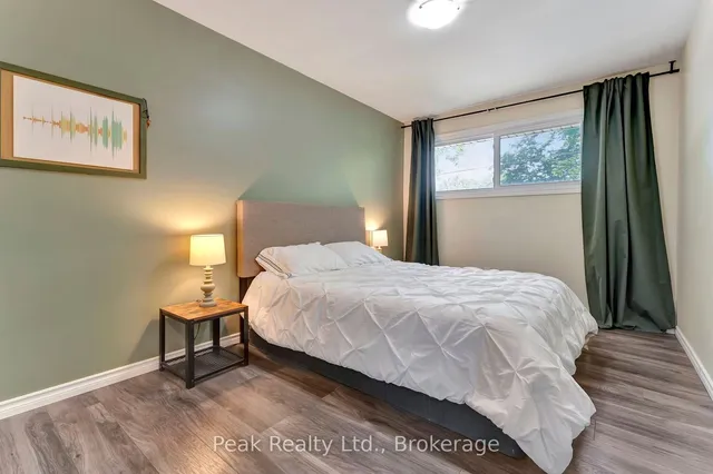 Additional image 20 of 157 Fielding Cres