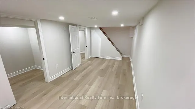 Additional image 21 of 32 Vansitmart Ave